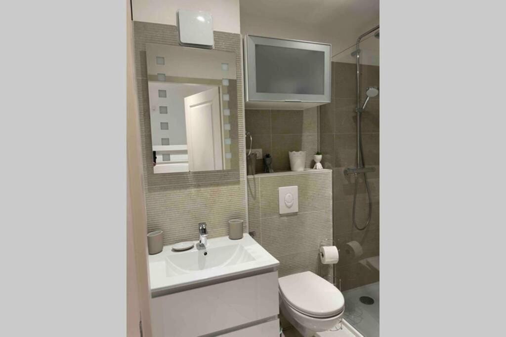 Les Coriandre Apartment Кавалере-сюр-Мер Екстериор снимка
